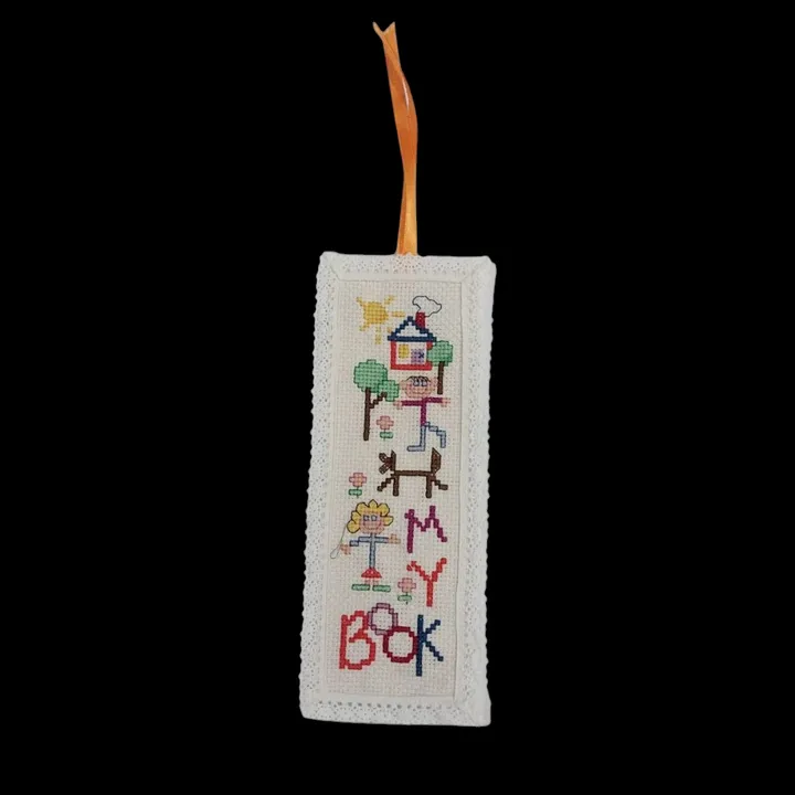 Pembatas buku My book